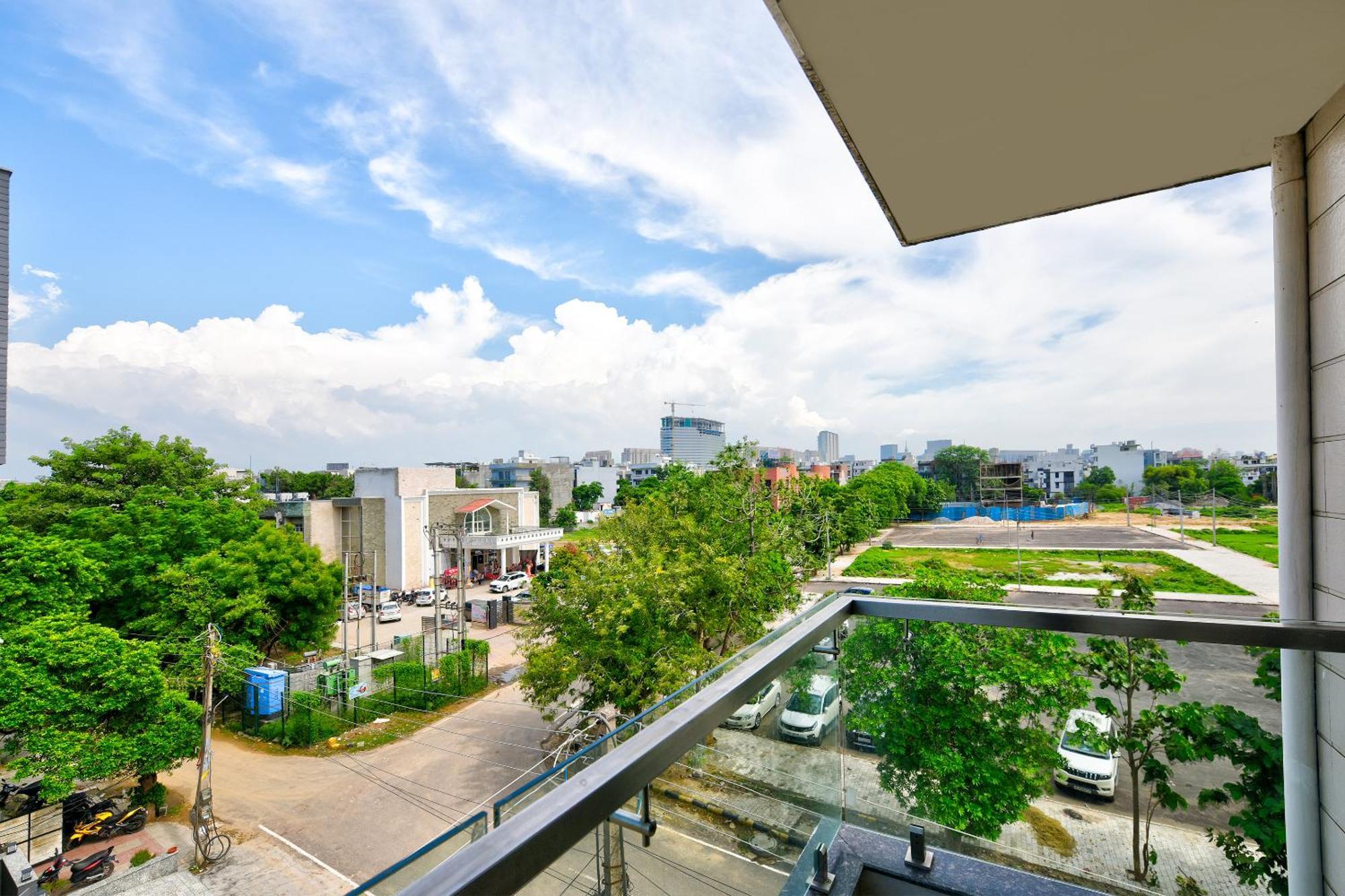 Hotel Leaf 9 Boutique, Near Golf Course Road And Galleria Market Gurgáon Exteriér fotografie