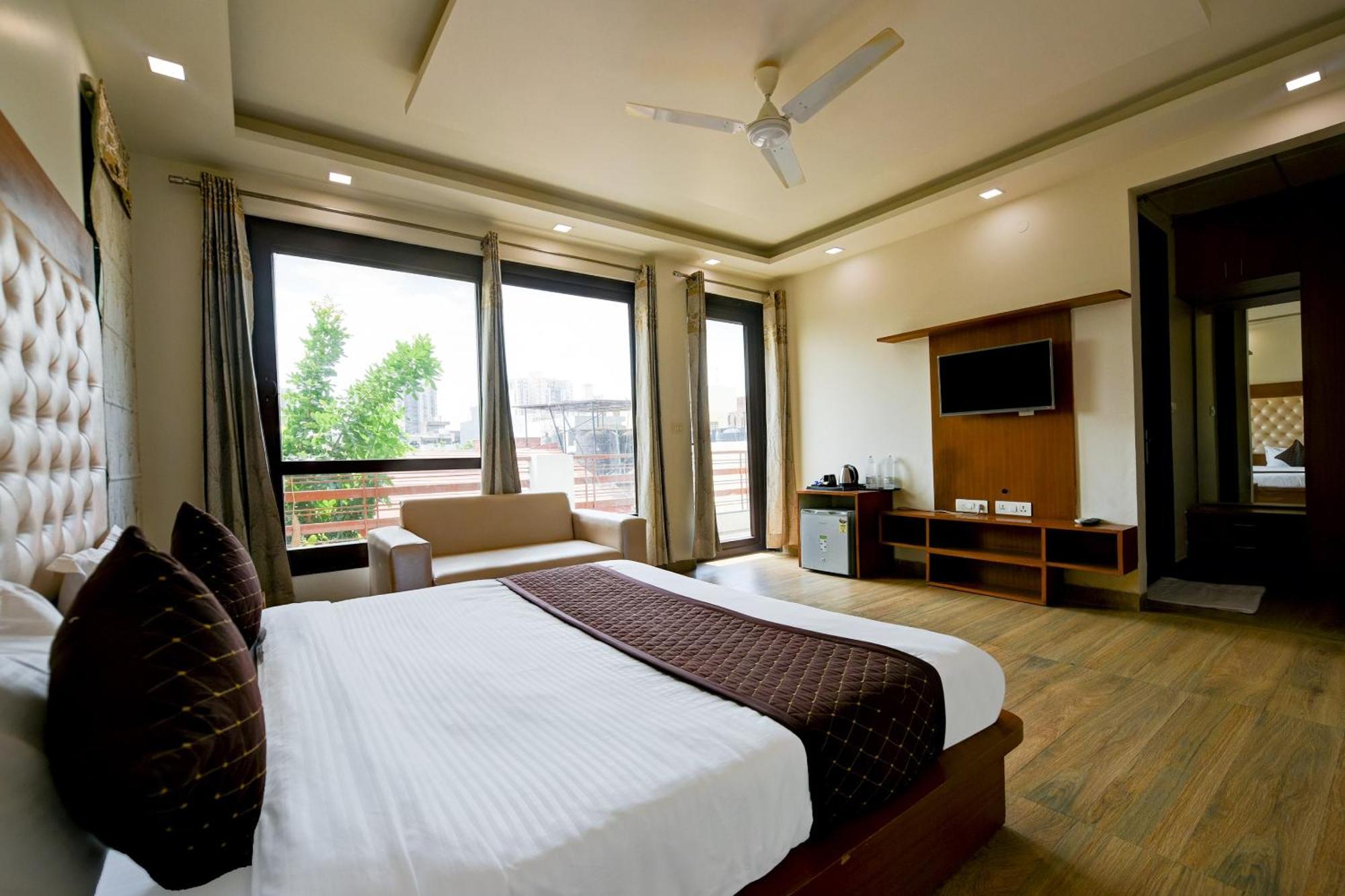 Hotel Leaf 9 Boutique, Near Golf Course Road And Galleria Market Gurgáon Exteriér fotografie